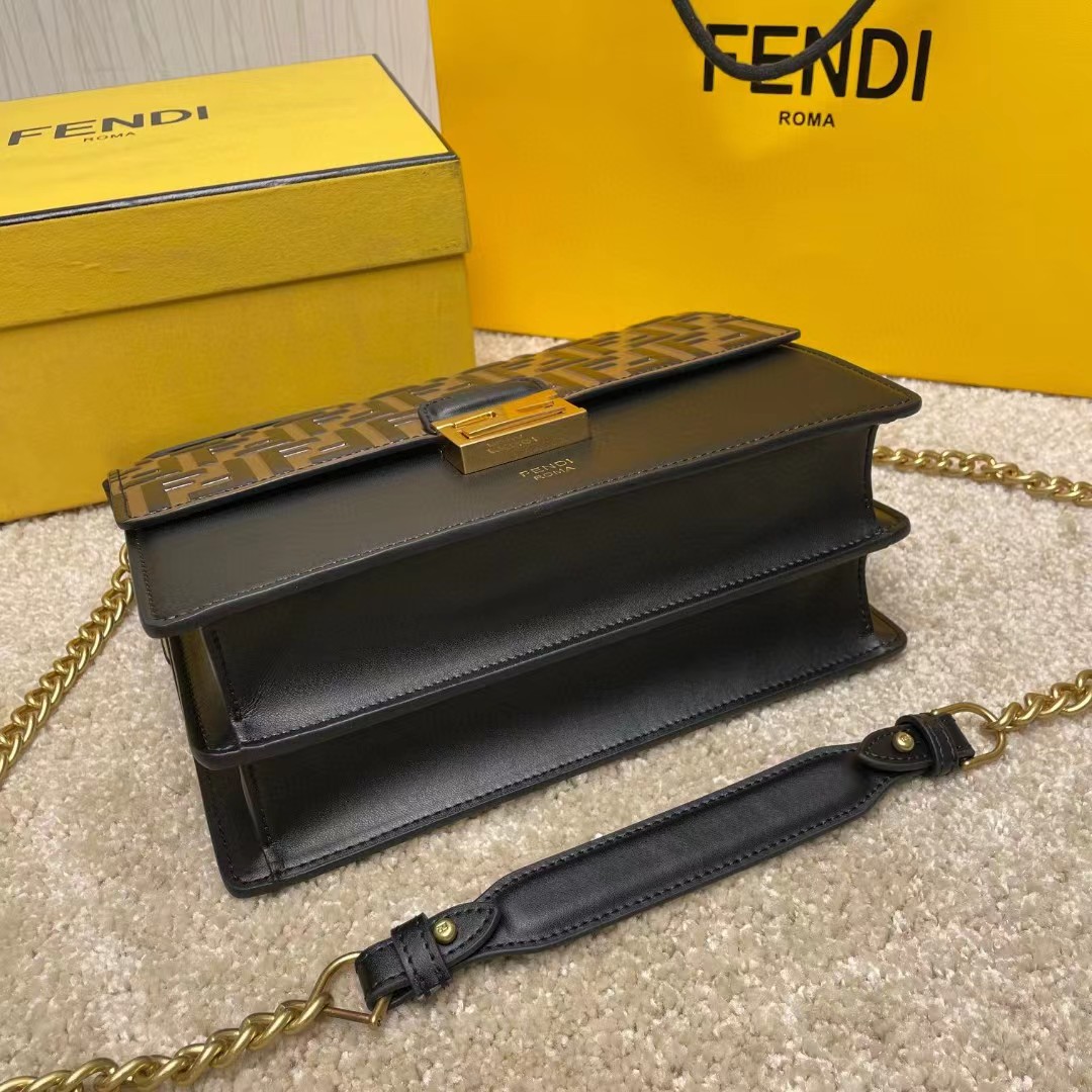 Fendi Kan I Black Leather Bag (25-17-10cm)   - EUR FASHION