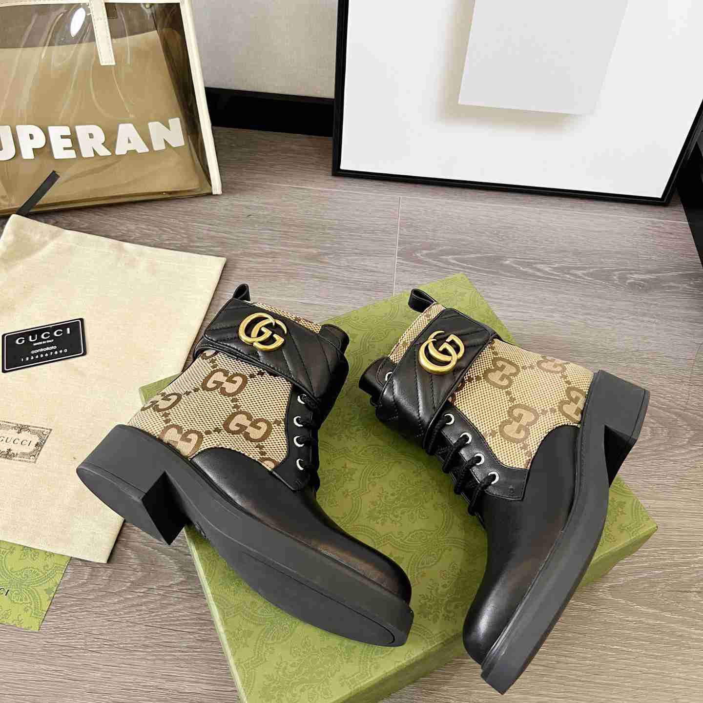Gucci Women's Ankle Boot With Double G - EUR FASHION