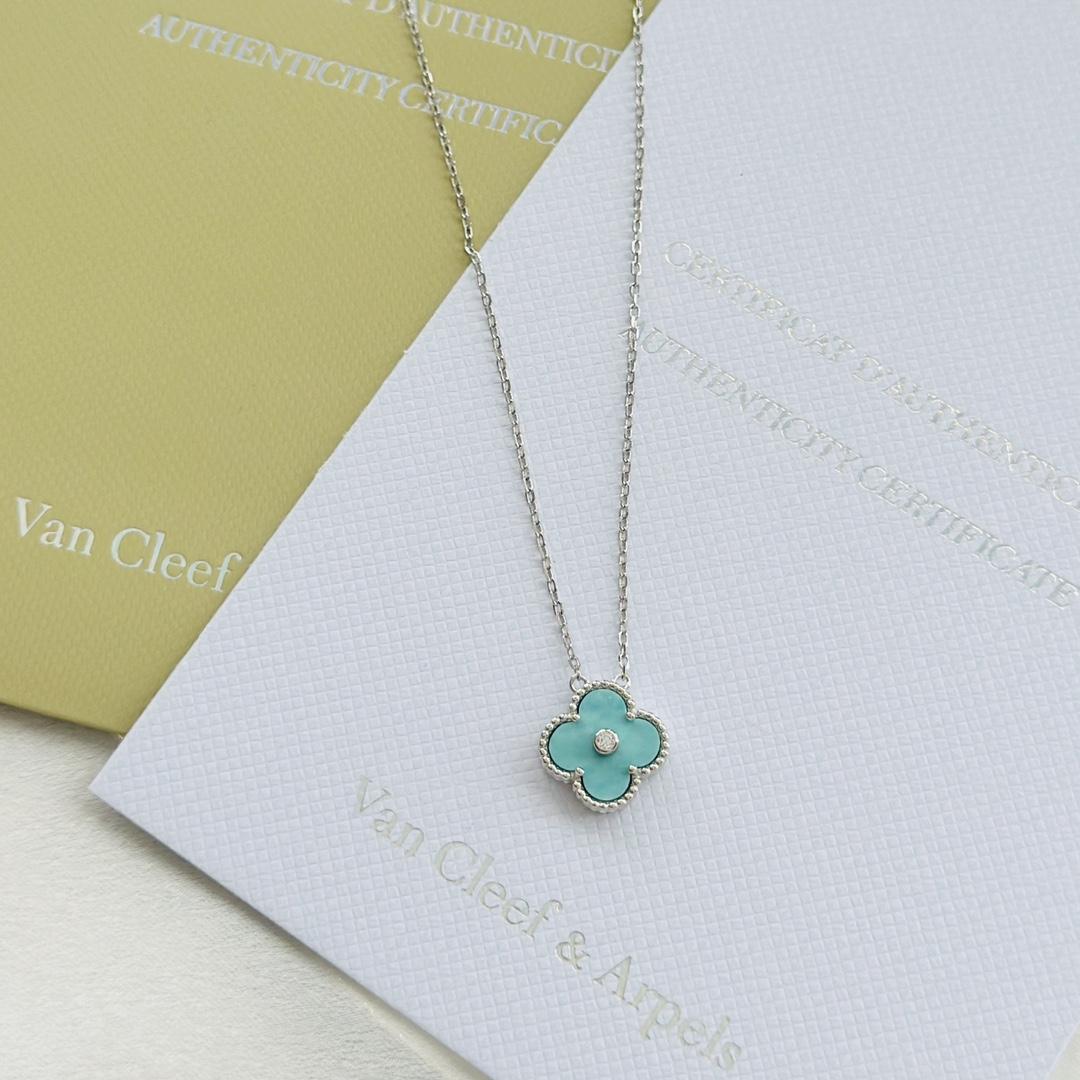 Van Cleef & Arpels Necklace - EUR FASHION
