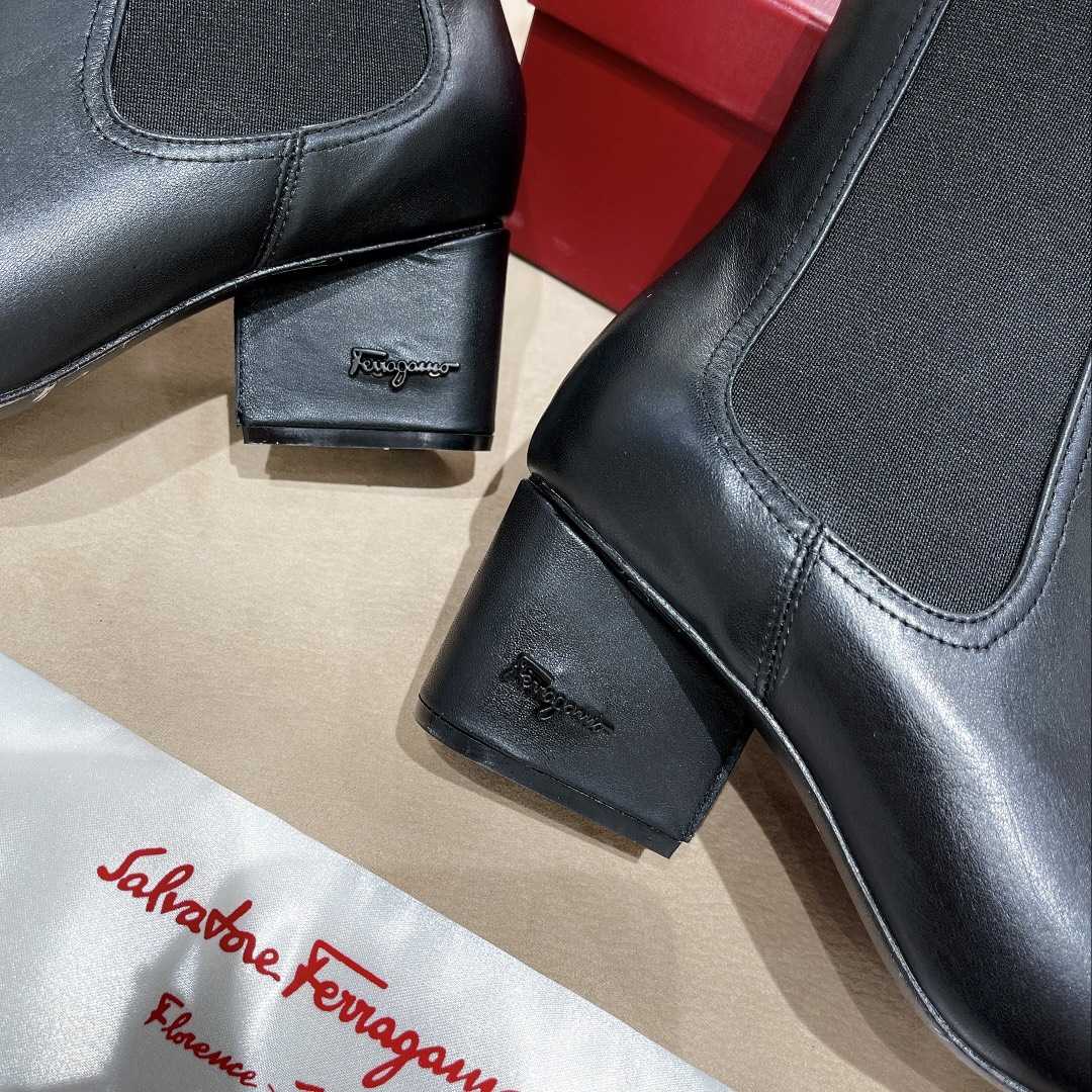 Ferragamo Leather Ankle Boot - EUR FASHION