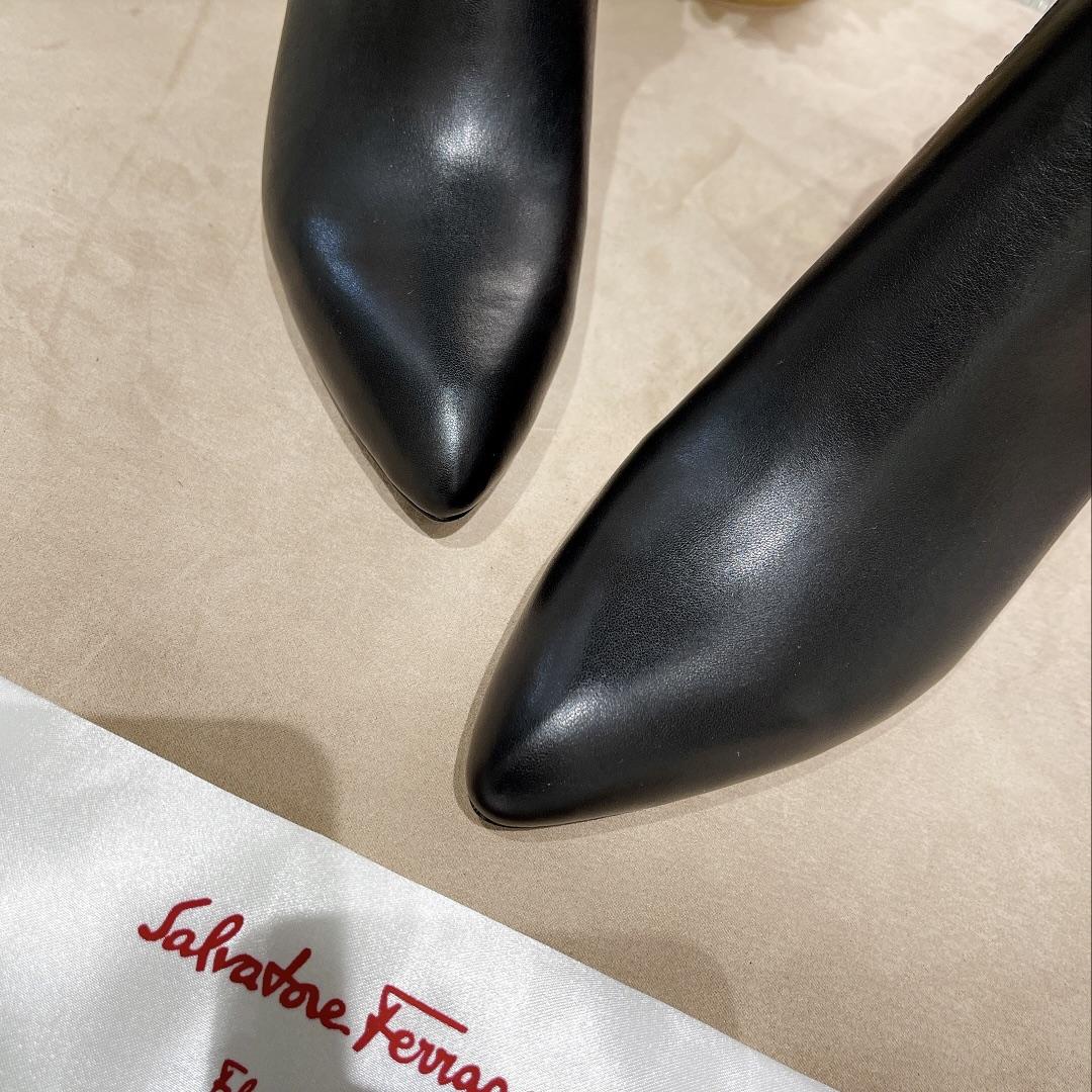Ferragamo Leather Ankle Boot - EUR FASHION
