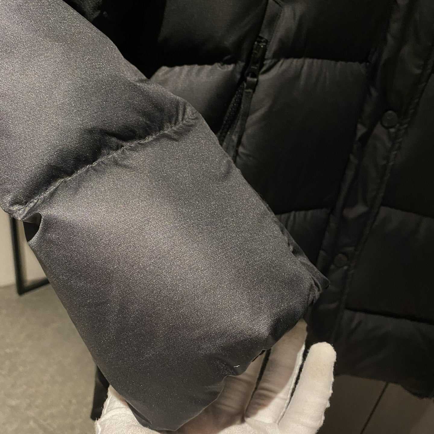 The North Face Embroidered-Logo Padded Coat - EUR FASHION