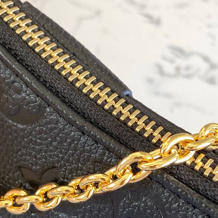 Louis Vuitton Easy Pouch On Strap  (19-11.5-3cm) M80349 - EUR FASHION