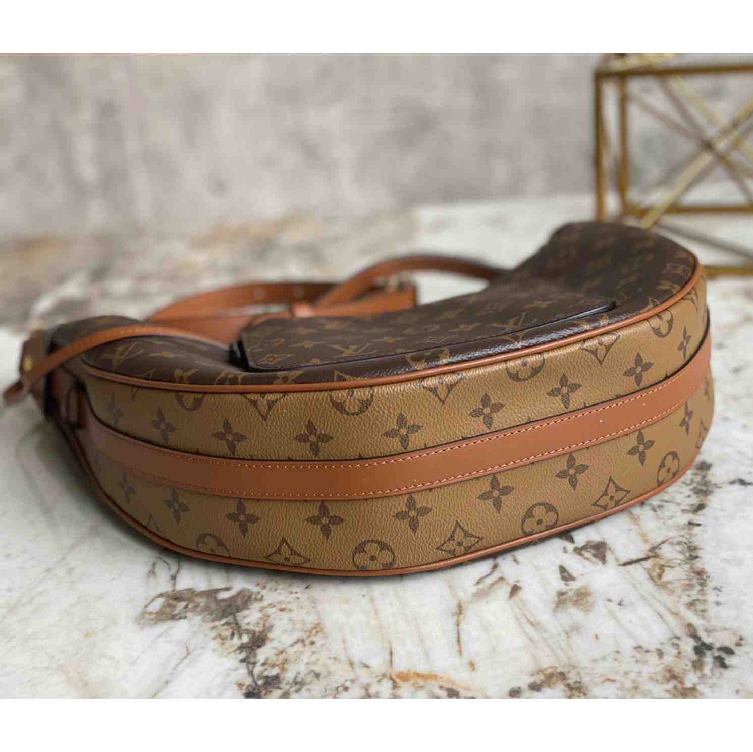 Louis Vuitton Loop Hobo(38-30-10cm)     M46311 - EUR FASHION