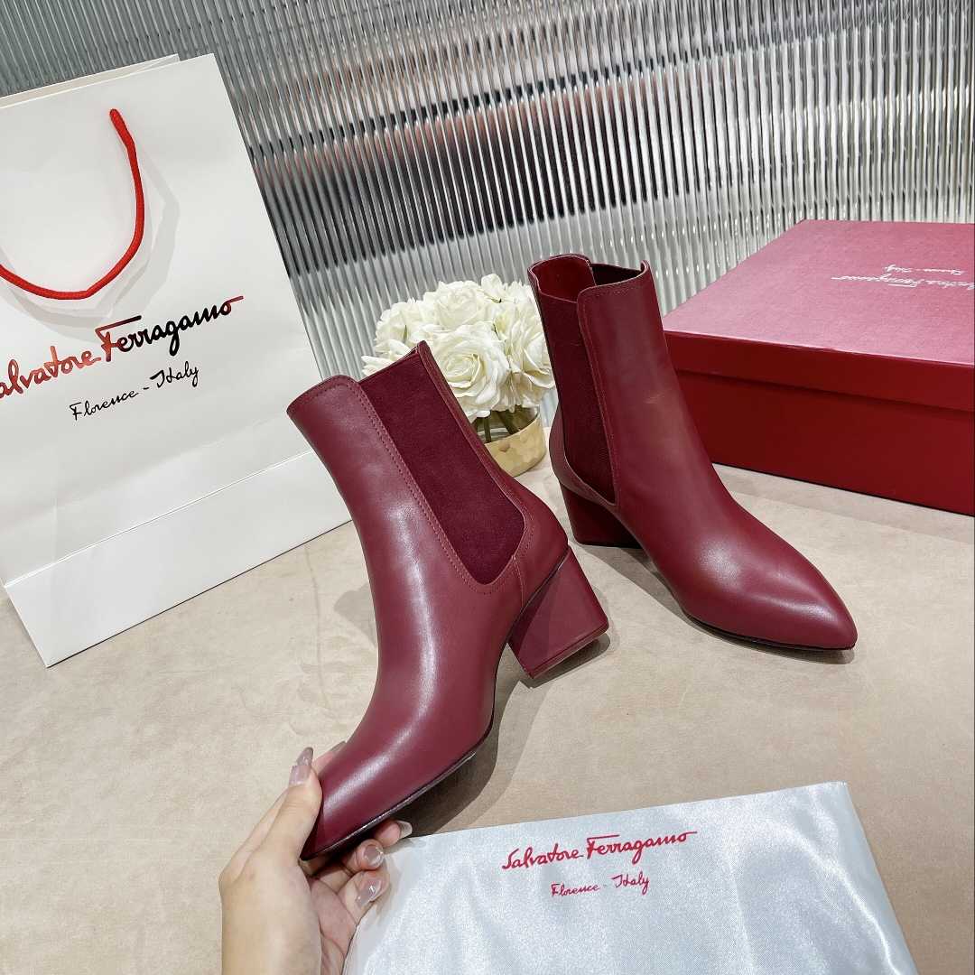 Ferragamo Leather Ankle Boot - EUR FASHION