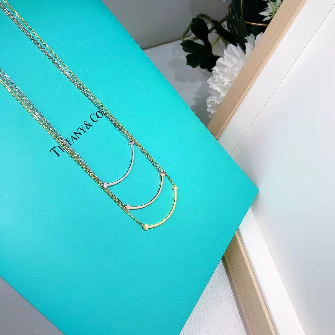 Van Cleef & Arpels Necklace - EUR FASHION