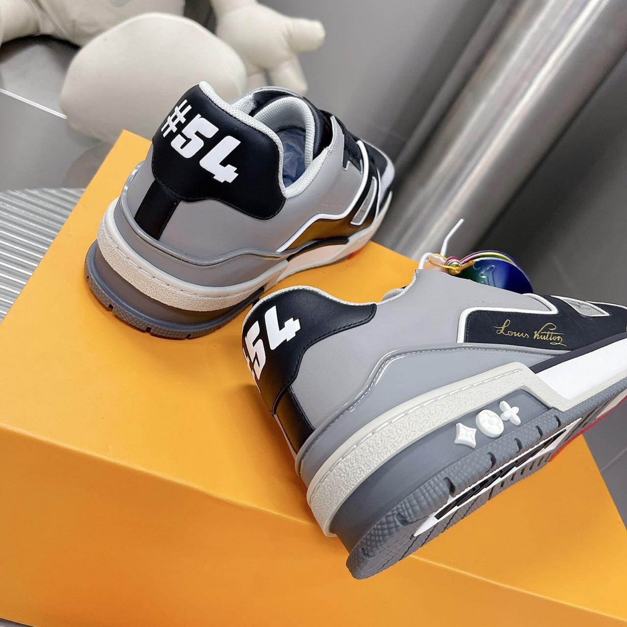 Louis Vuitton Trainer Sneaker (Upon UK Size) - EUR FASHION