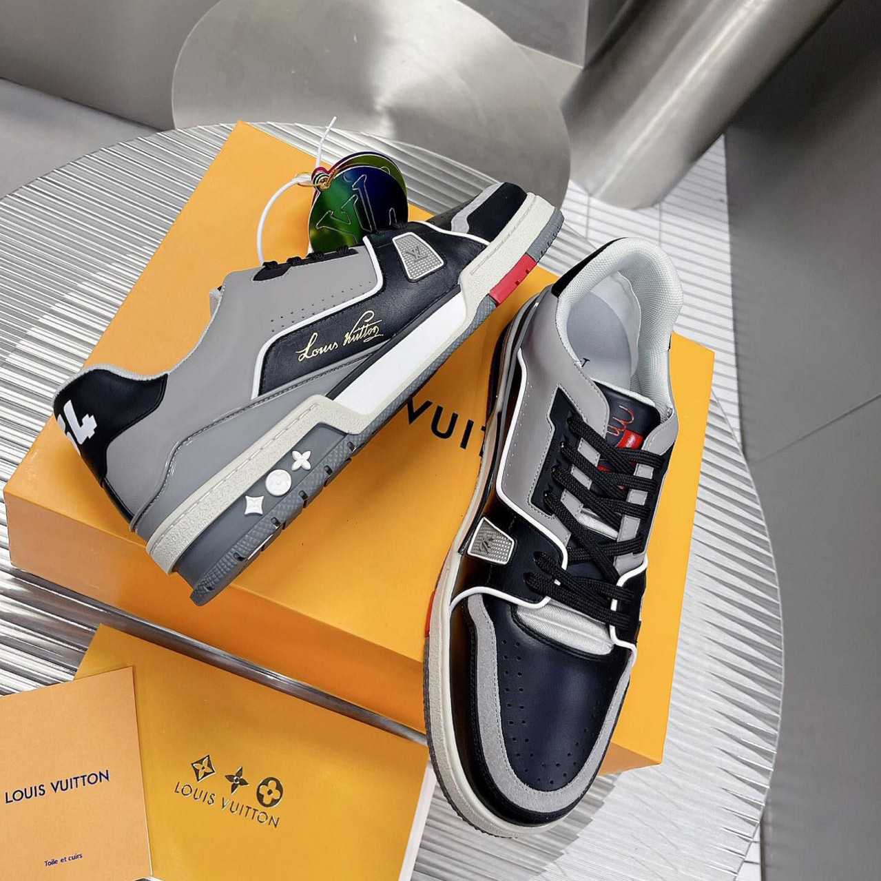 Louis Vuitton Trainer Sneaker (Upon UK Size) - EUR FASHION