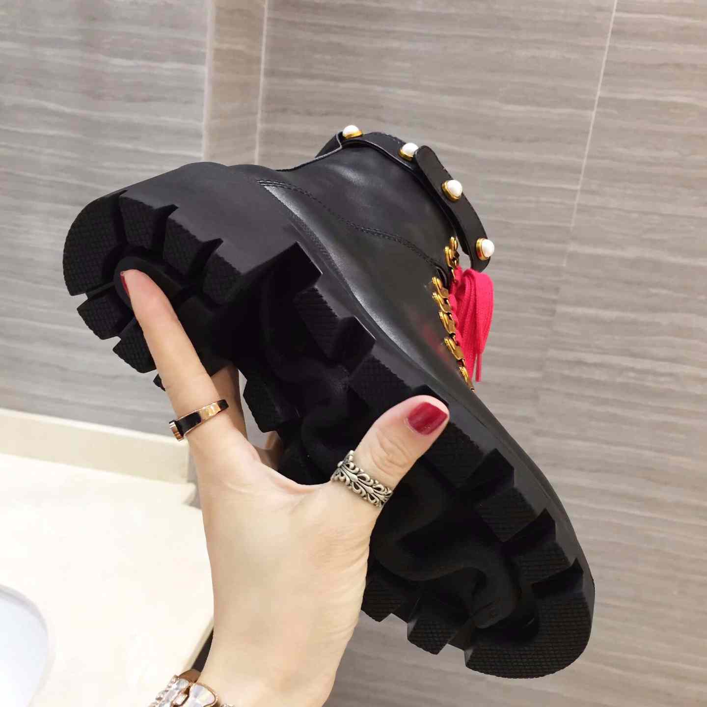 Gucci Leather Ankle Boot - EUR FASHION