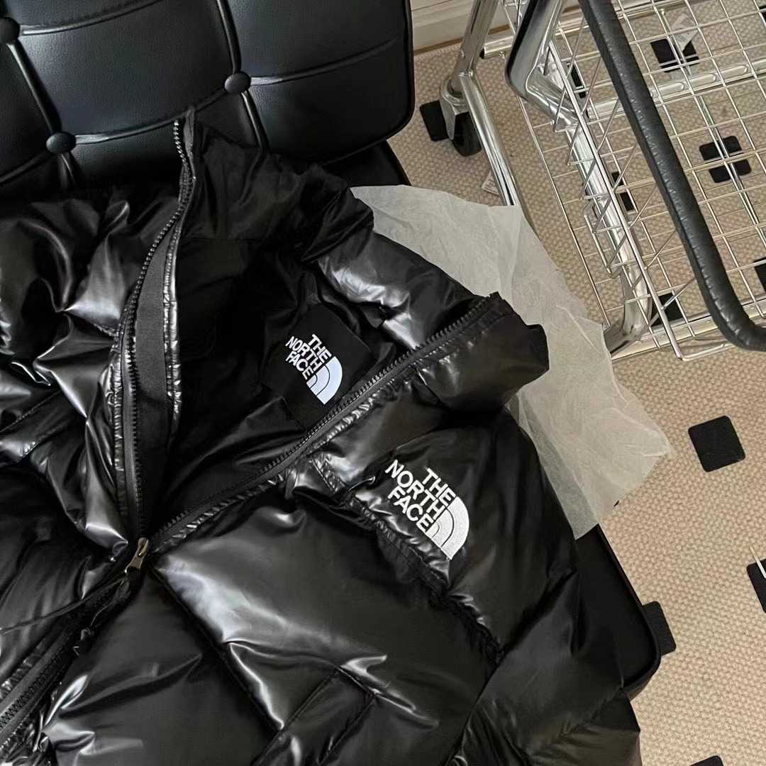 The North Face Short Down Jacket - EUR FASHION