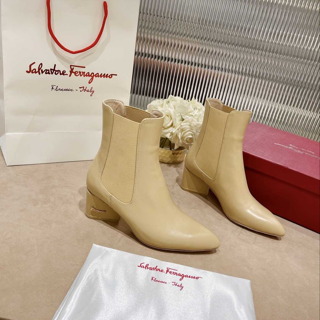 Ferragamo Leather Ankle Boot - EUR FASHION