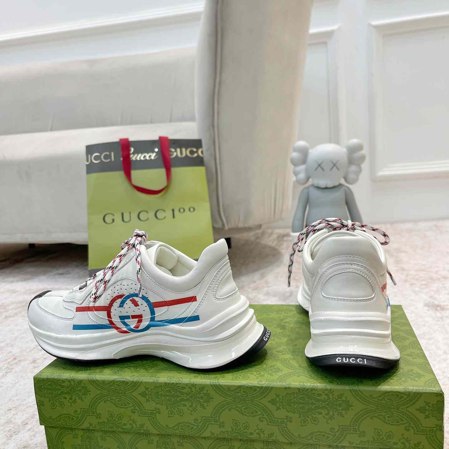 Gucci Leather Run Sneaker - EUR FASHION