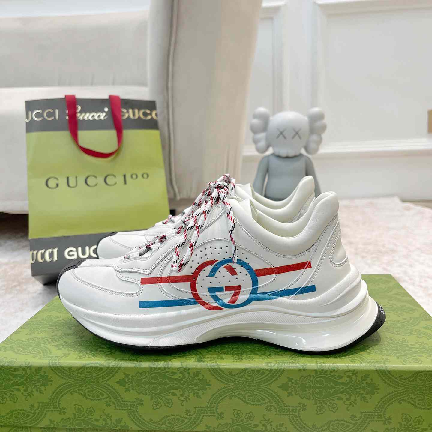 Gucci Leather Run Sneaker - EUR FASHION