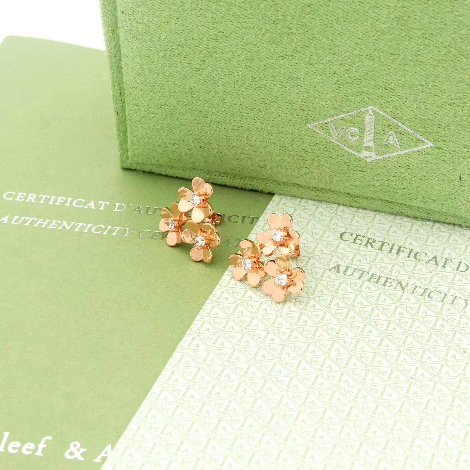 Van Cleef & Arpels Earrings - EUR FASHION