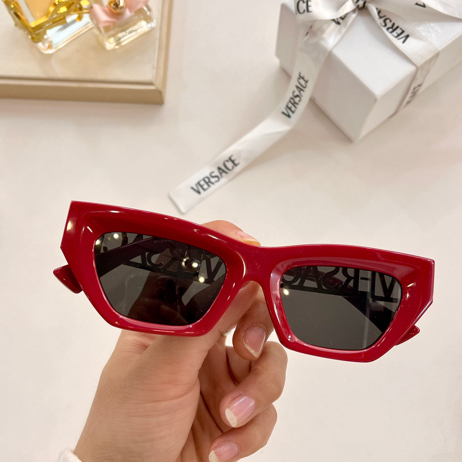Versace 90s Vintage Logo Cat-Eye Sunglasses     VE4967  - EUR FASHION
