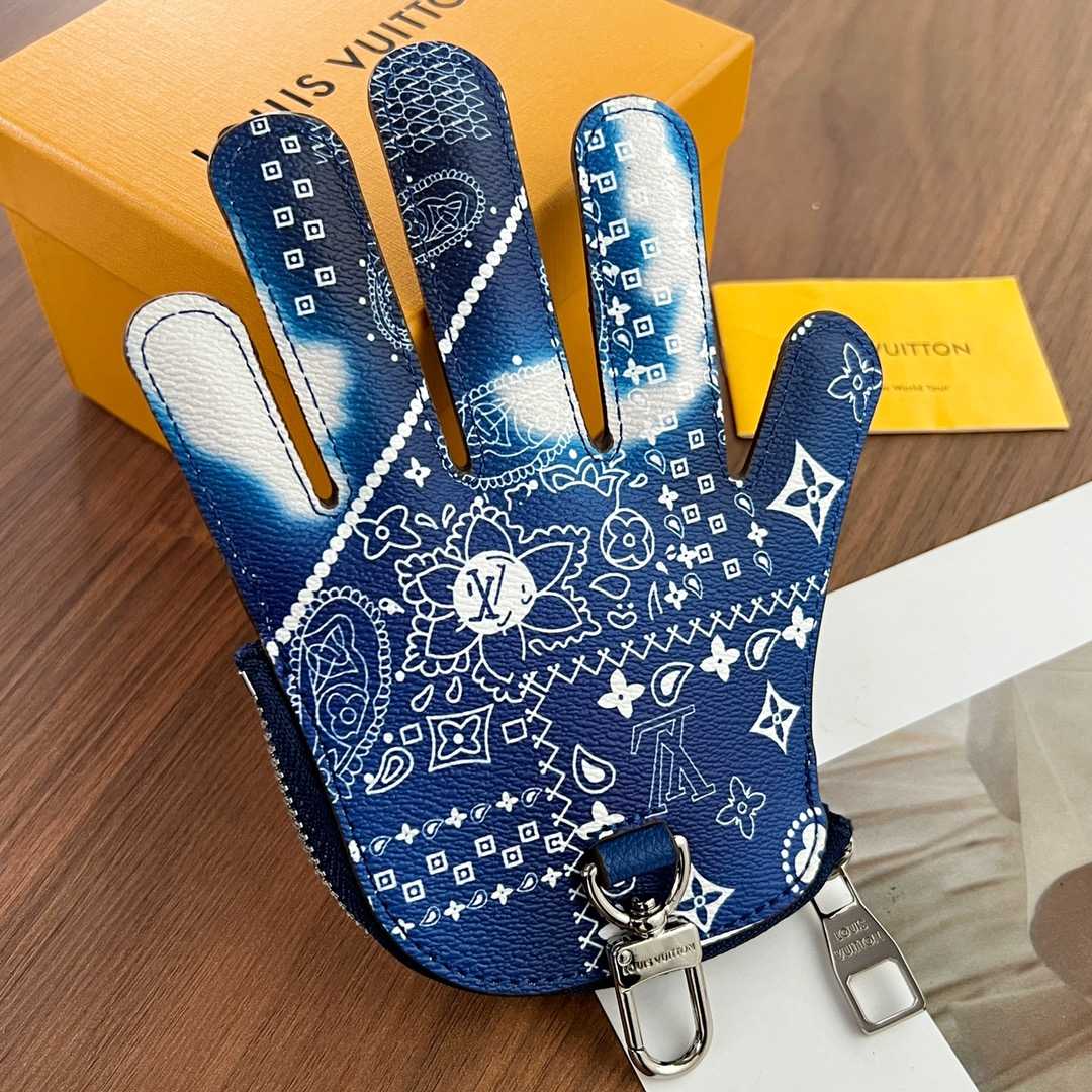 Louis Vuitton HI 5 Pouch    M81410 - EUR FASHION