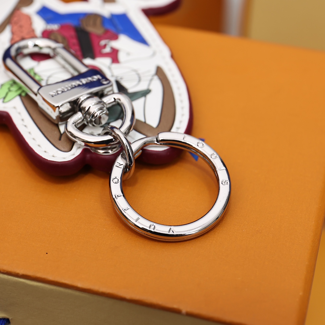 Louis Vuitton LV Rabbit Bag Charm & Key Holder    M00963 - EUR FASHION