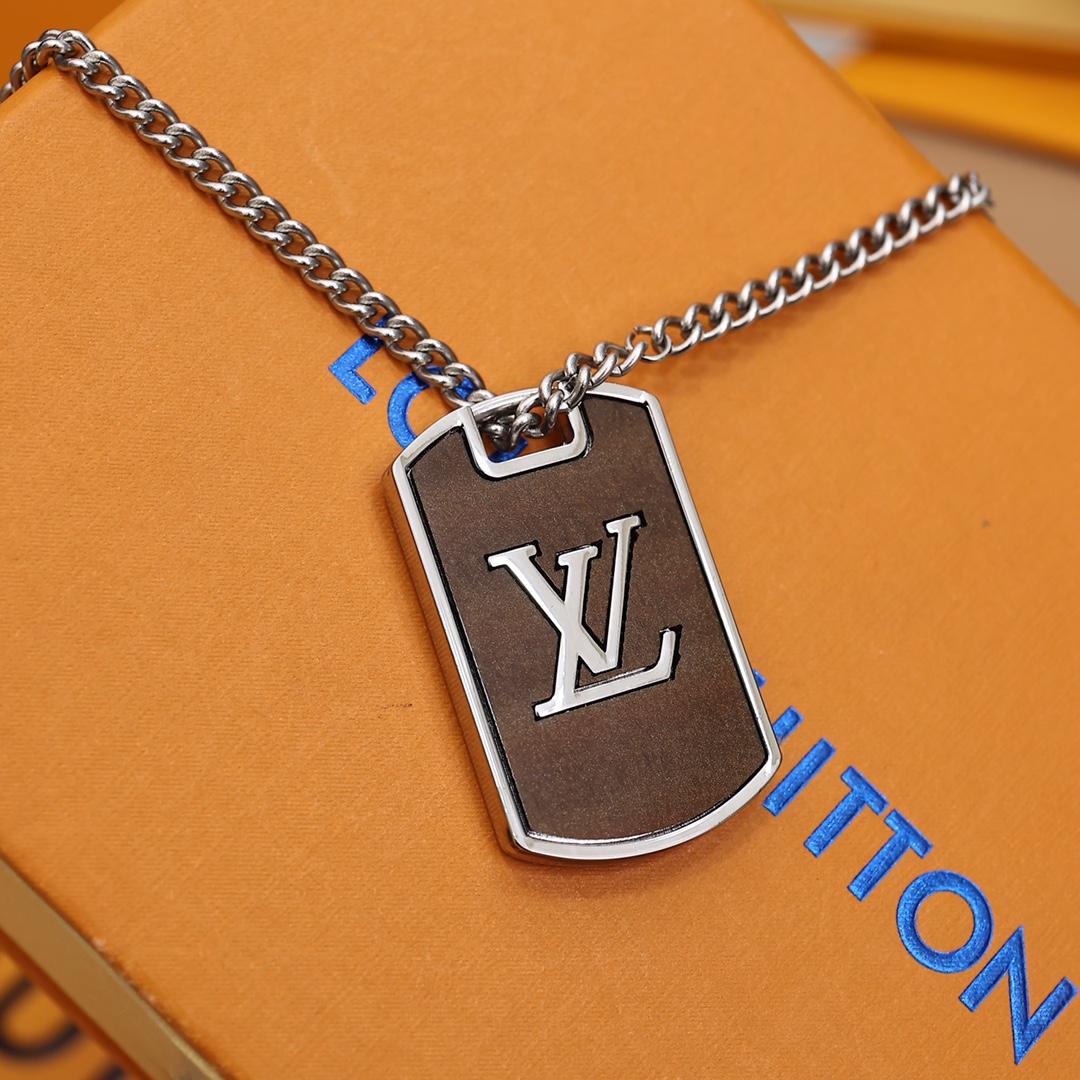 Louis Vuitton LV Shades Locket Pendent     M00883 - EUR FASHION