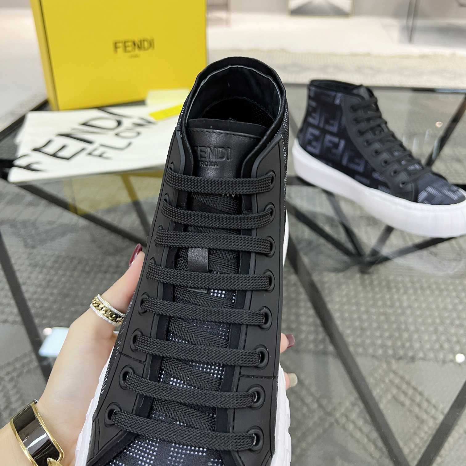 Fendi Logo Sneaker - EUR FASHION