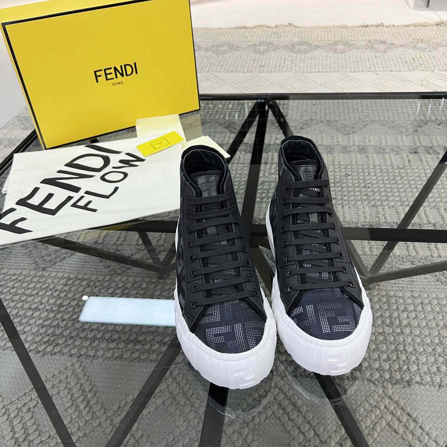 Fendi Logo Sneaker - EUR FASHION