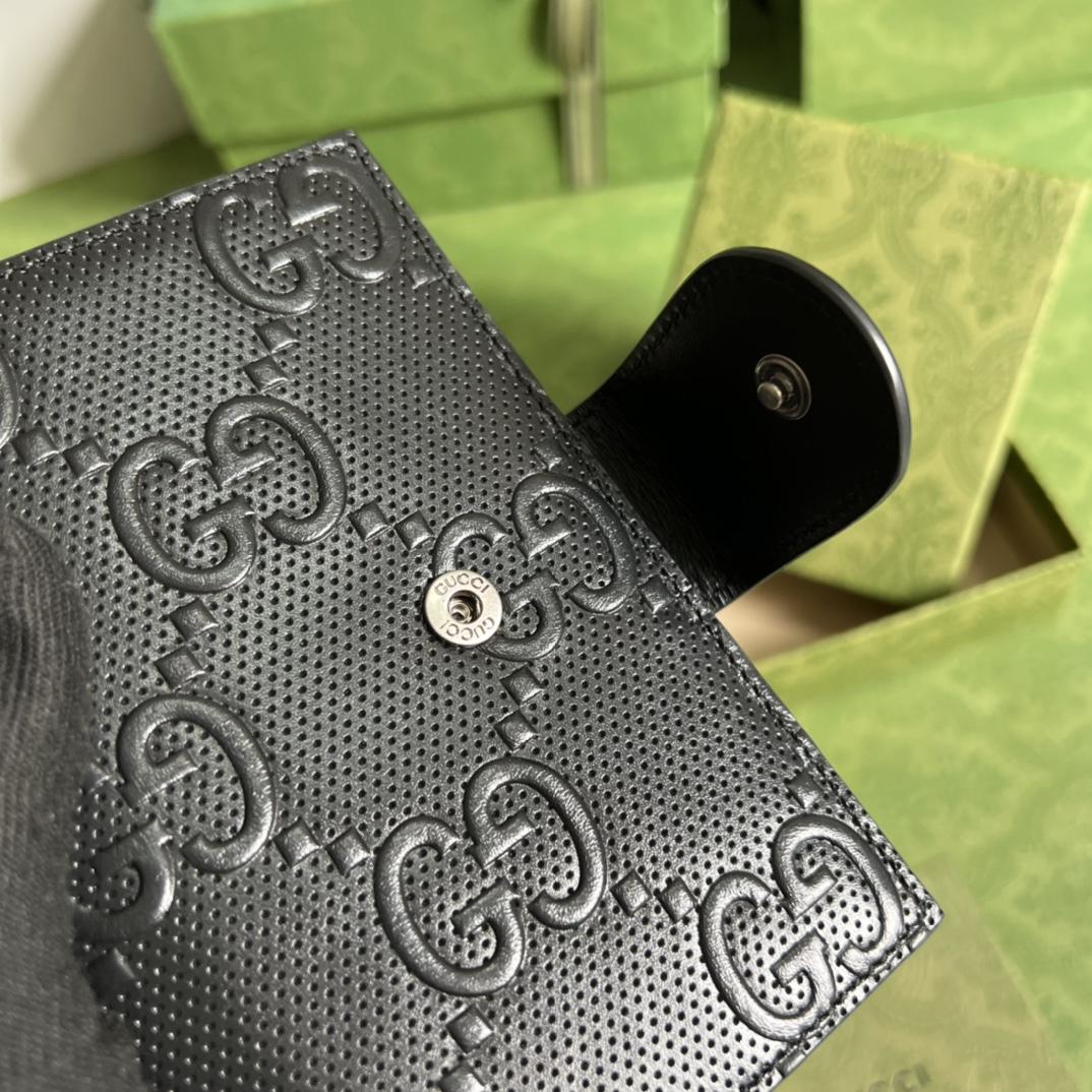 Gucci GG Embossed Passport Case(10.5-14.5cm) - EUR FASHION