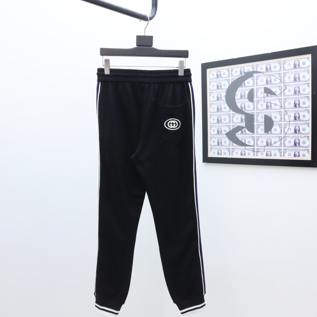 Gucci Zip Jacket & Jogging Pants - EUR FASHION