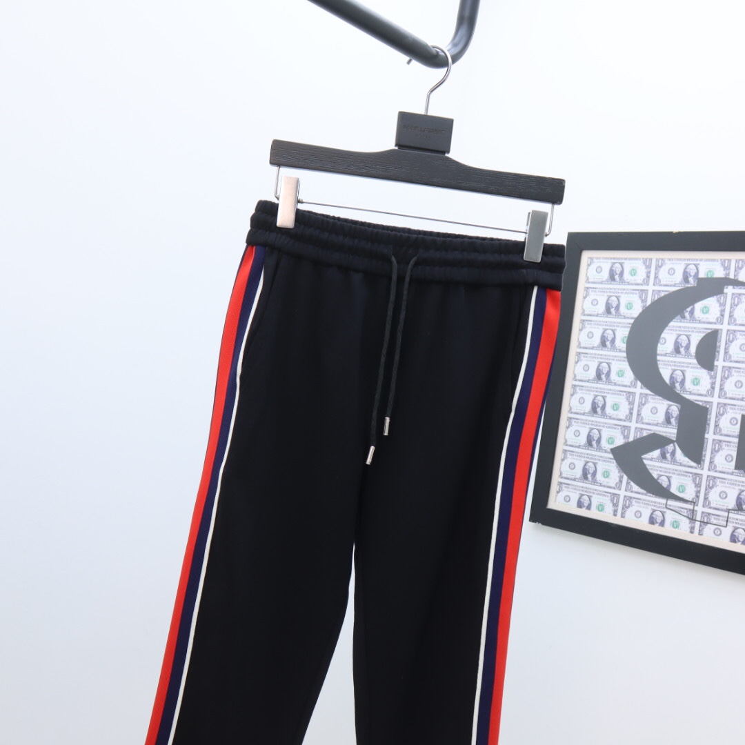 Gucci Zip Jacket & Jogging Pants - EUR FASHION