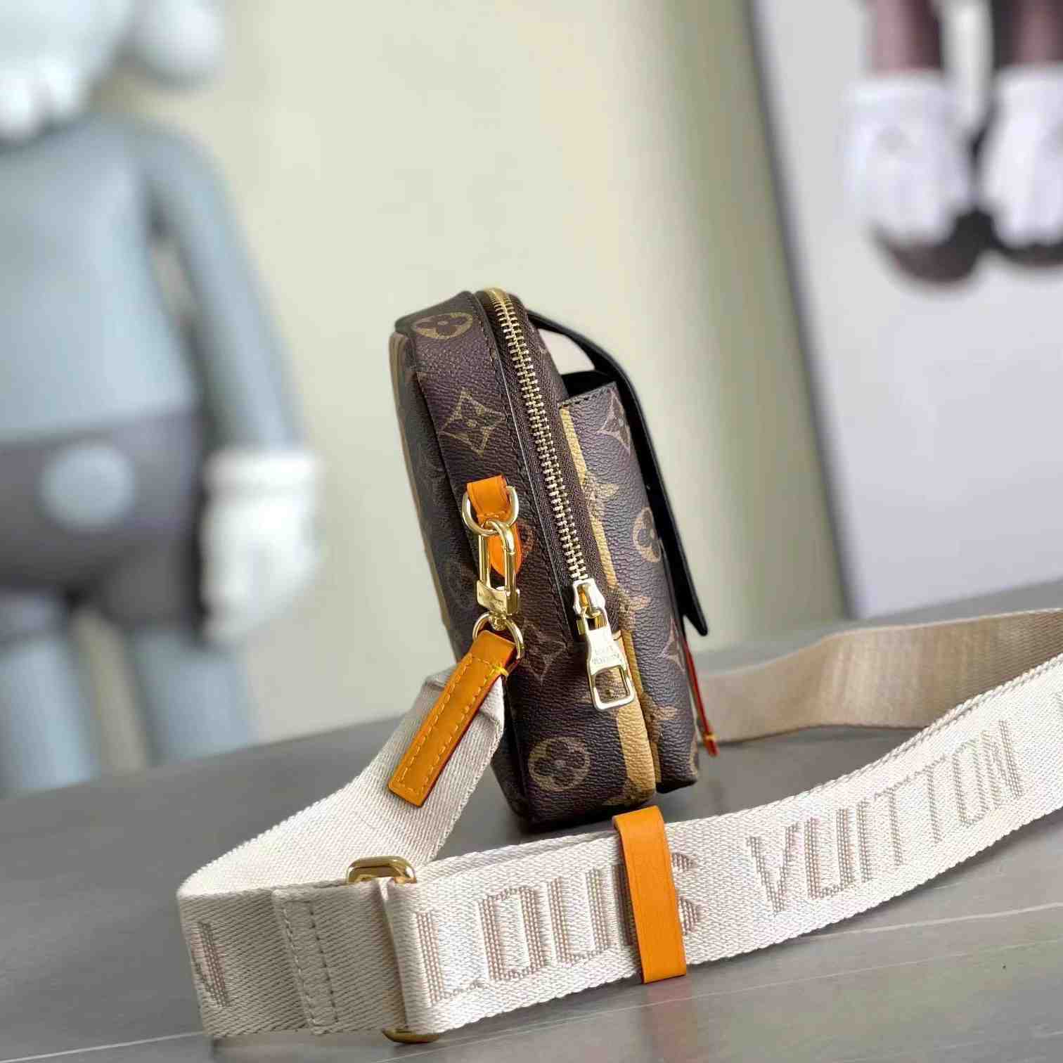 Louis Vuitton Flap Double Phone Pouch   (11-18-8cm)  M81005 - EUR FASHION