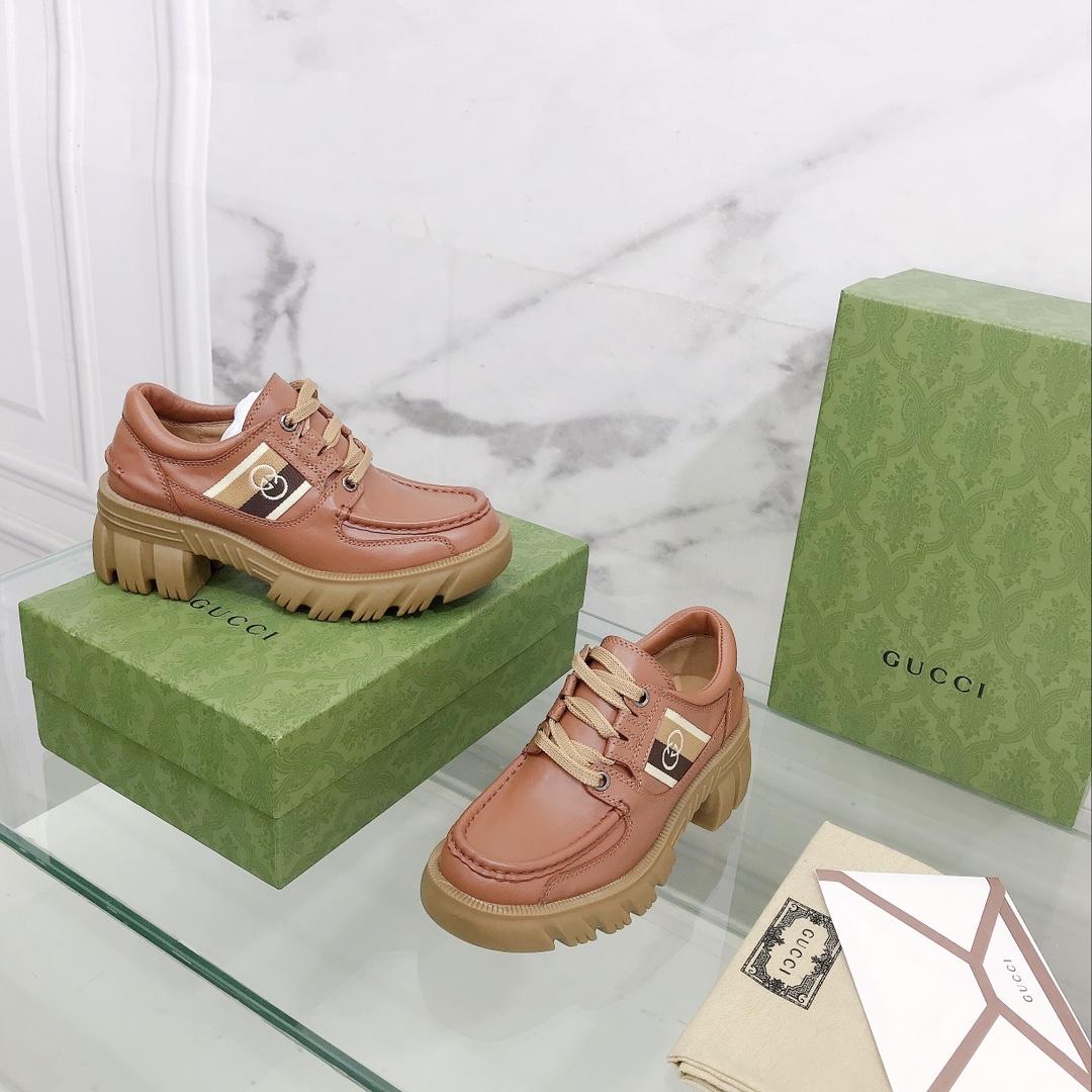 Gucci Women's Lace- Up Loafer  - EUR FASHION