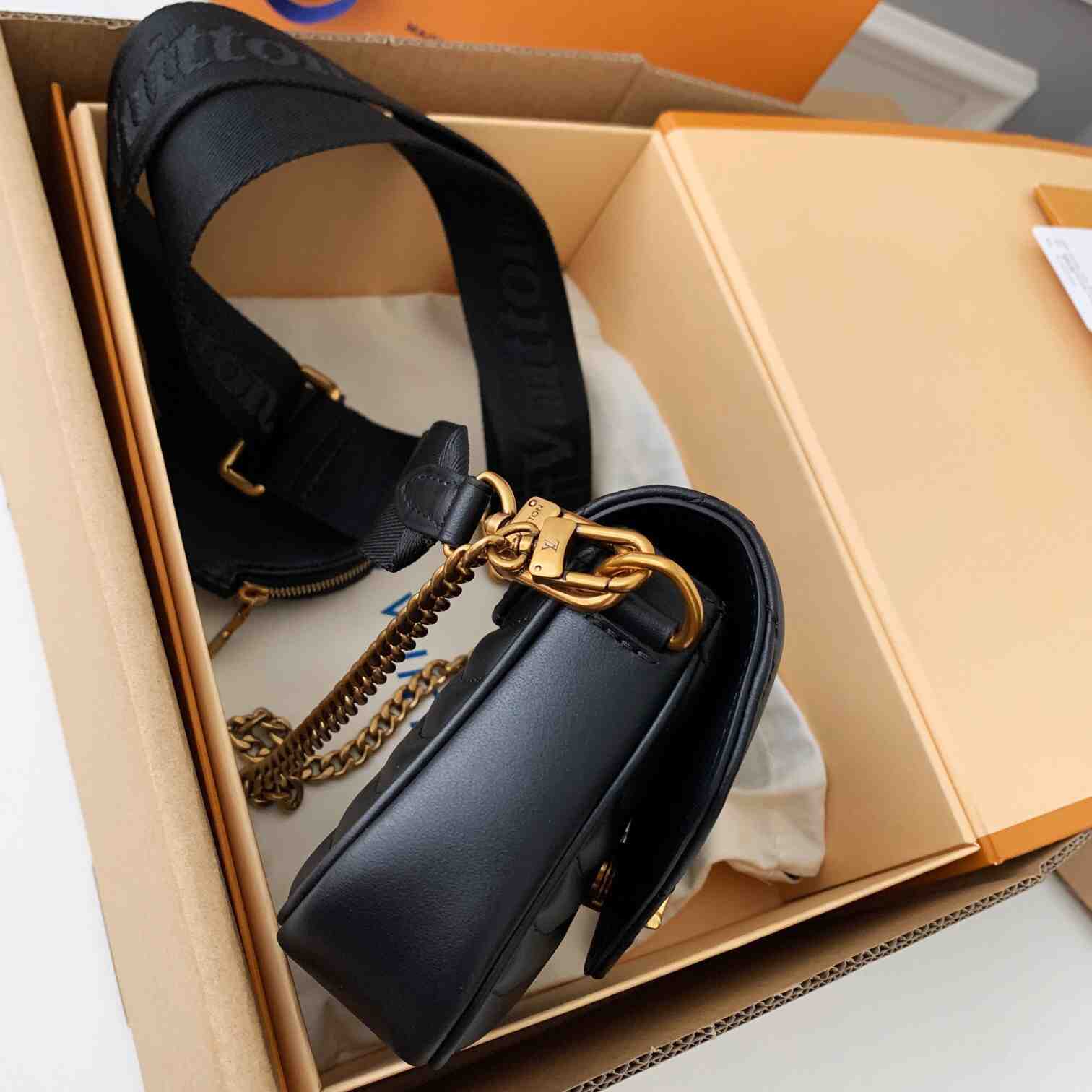  Louis Vuitton New Wave Multi-Pochette(19-14-5cm)   M56461 - EUR FASHION