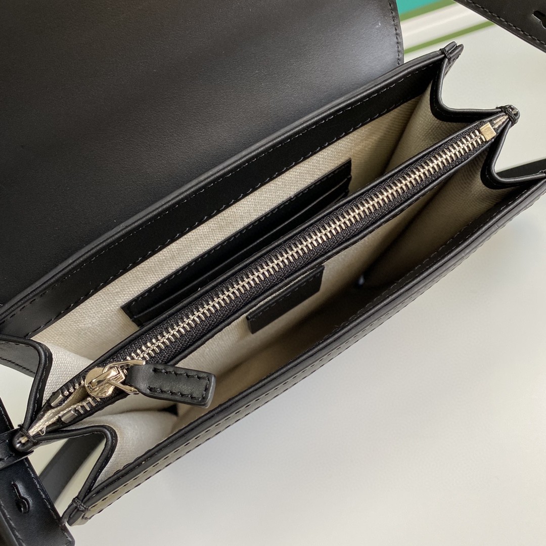 Gucci Embossed GG Motif Messenger Bag - Black(18-20-5.4cm)    625782 - EUR FASHION