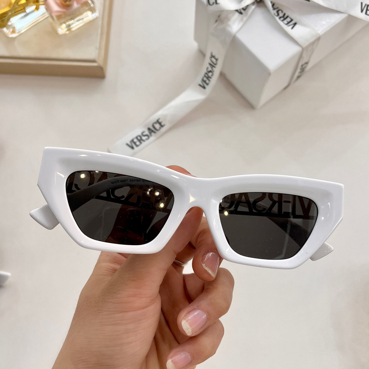 Versace 90s Vintage Logo Cat-Eye Sunglasses     VE4967  - EUR FASHION