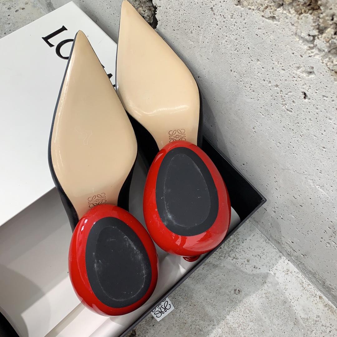 Loewe Balloon Pump In Calfskin - EUR FASHION