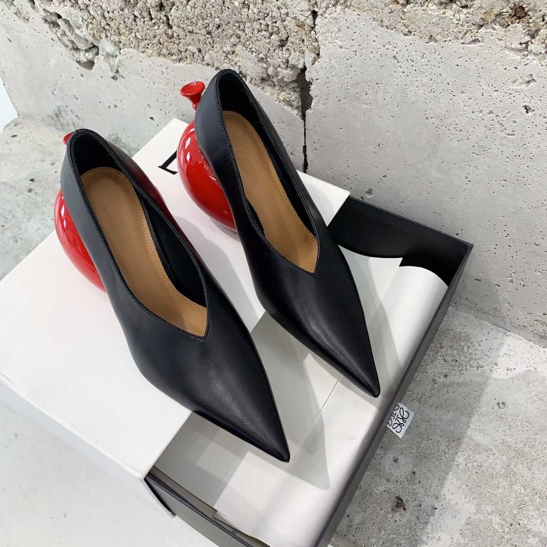 Loewe Balloon Pump In Calfskin - EUR FASHION