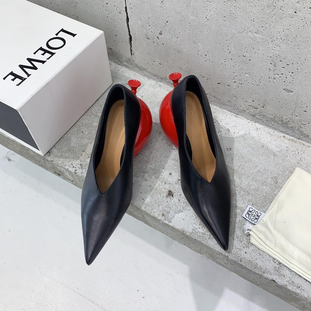 Loewe Balloon Pump In Calfskin - EUR FASHION