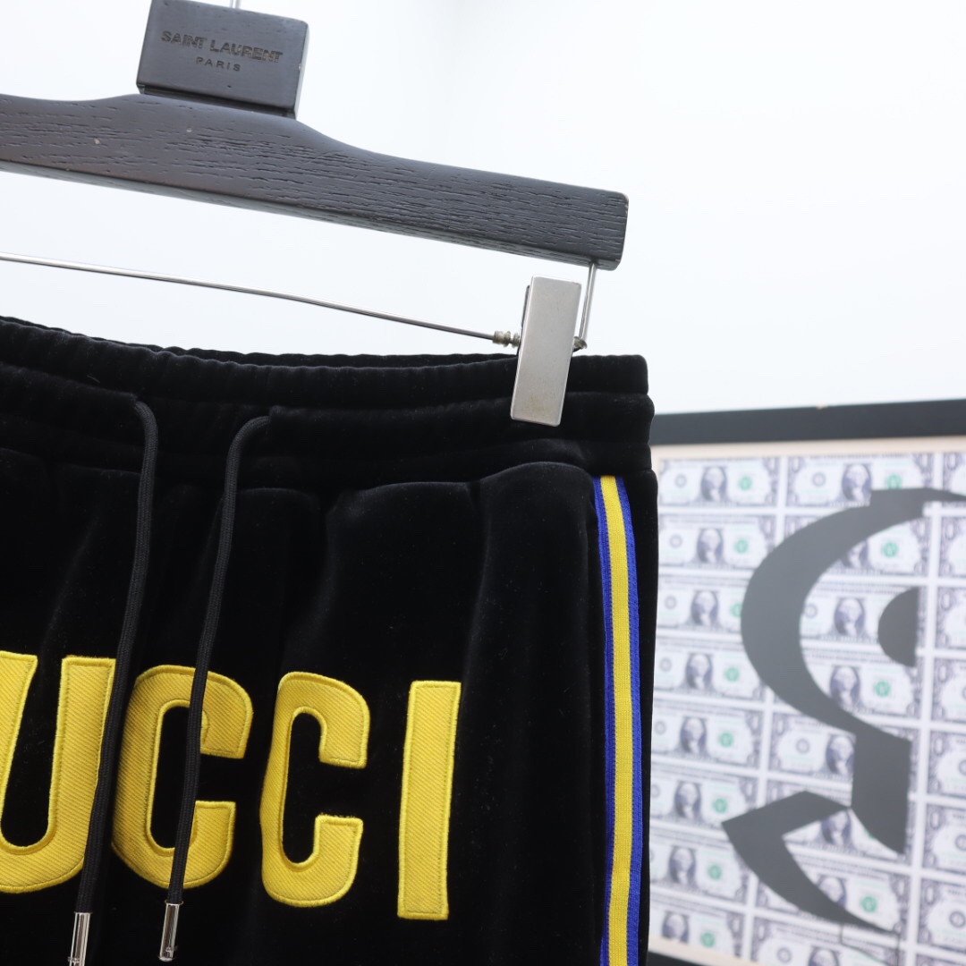 Gucci Zip Jacket & Jogging Pants - EUR FASHION