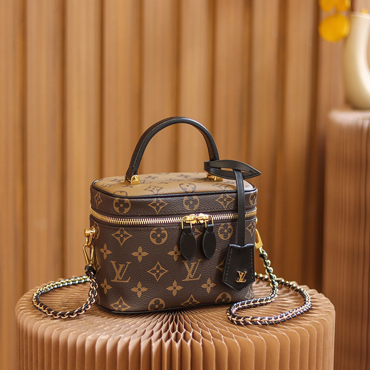 Louis VuittonVanity PM (19-13-11cm)   M45165 - EUR FASHION