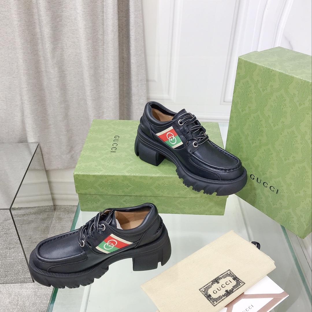 Gucci Women's Lace- Up Loafer  - EUR FASHION