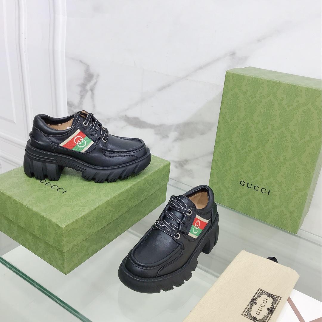 Gucci Women's Lace- Up Loafer  - EUR FASHION