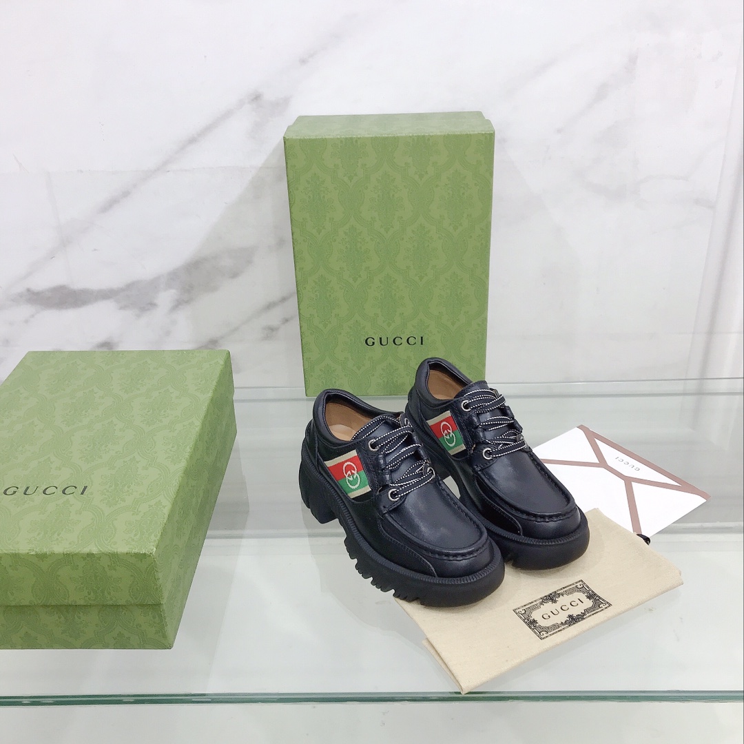 Gucci Women's Lace- Up Loafer  - EUR FASHION