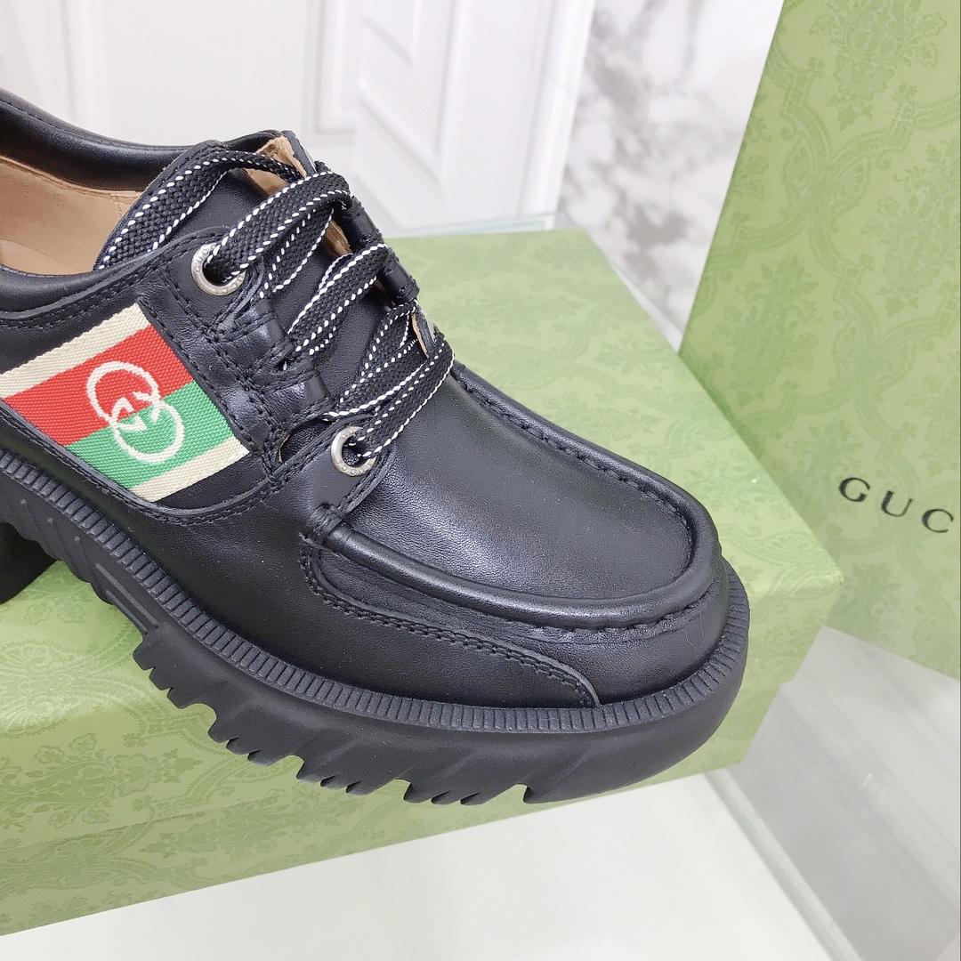 Gucci Women's Lace- Up Loafer  - EUR FASHION