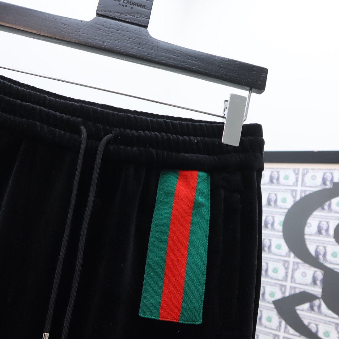 Gucci Zip Jacket & Jogging Pants - EUR FASHION