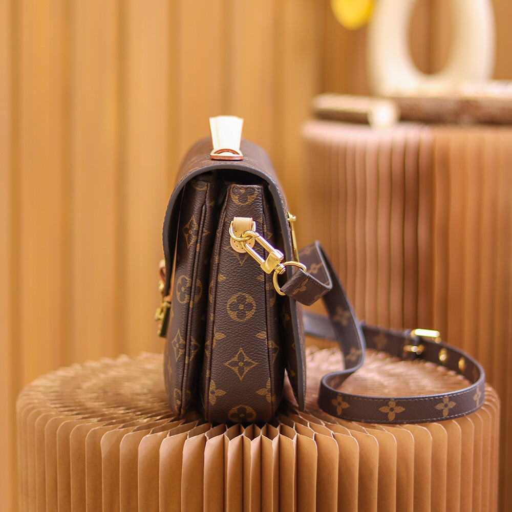 Louis Vuitton Pochette Métis Bag (25*19*7cm)   M44875 - EUR FASHION