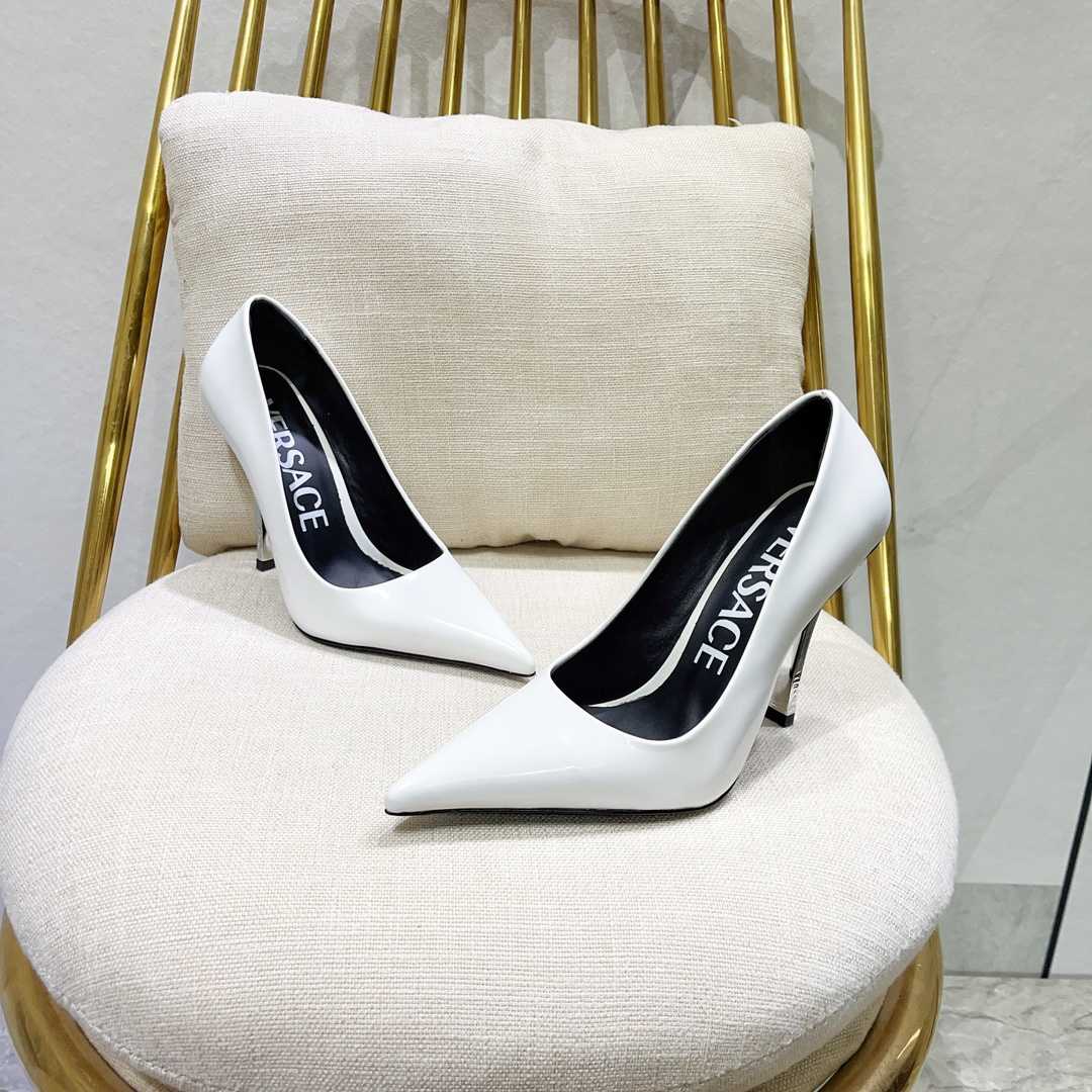 Versace Pin-Point Pumps - EUR FASHION