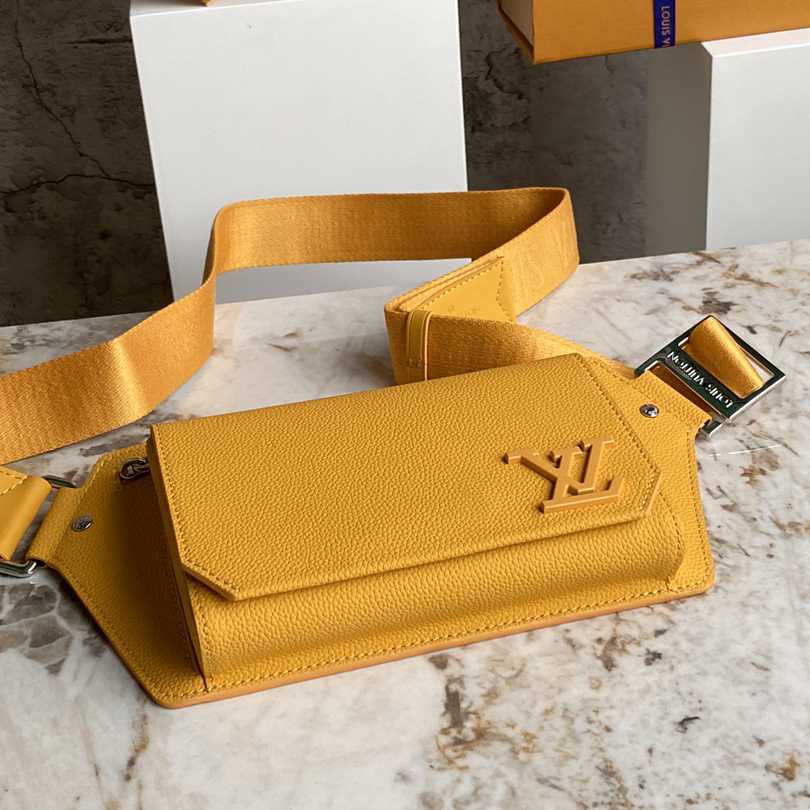 Louis Vuitton Sling Bag(30-16-3cm)   M21419 - EUR FASHION