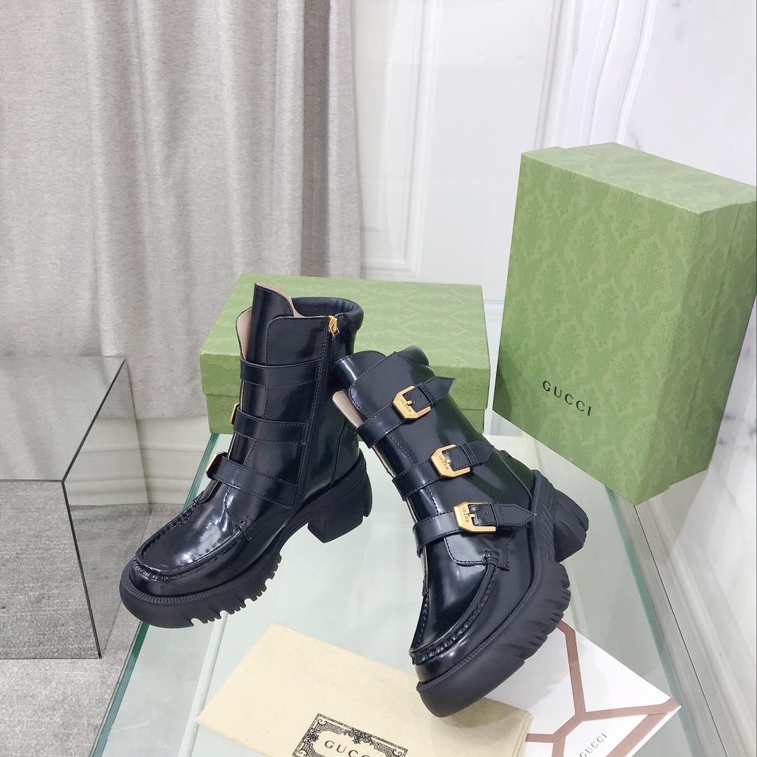 Gucci Women's Black Leather Ankle Boots - EUR FASHION