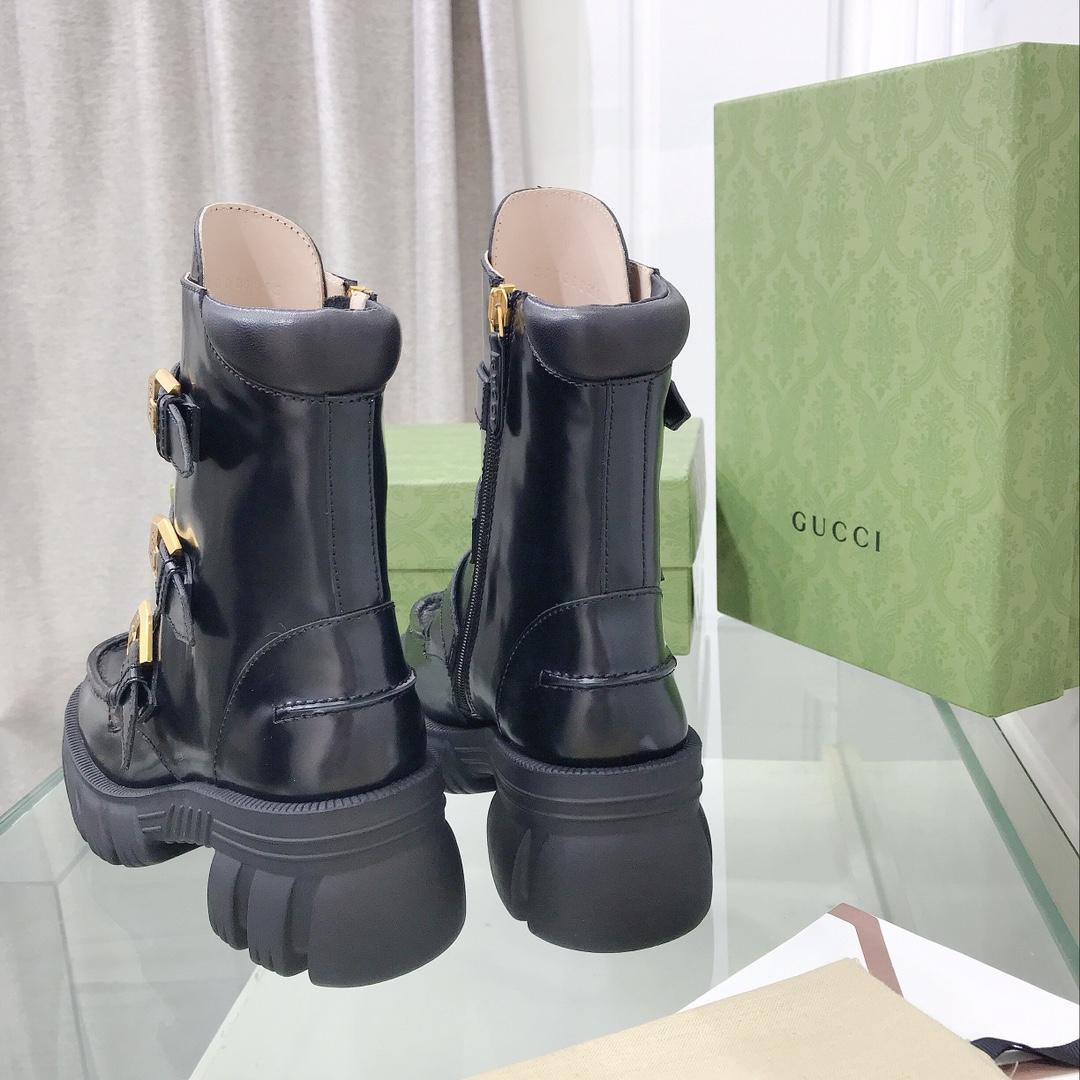 Gucci Women's Black Leather Ankle Boots - EUR FASHION