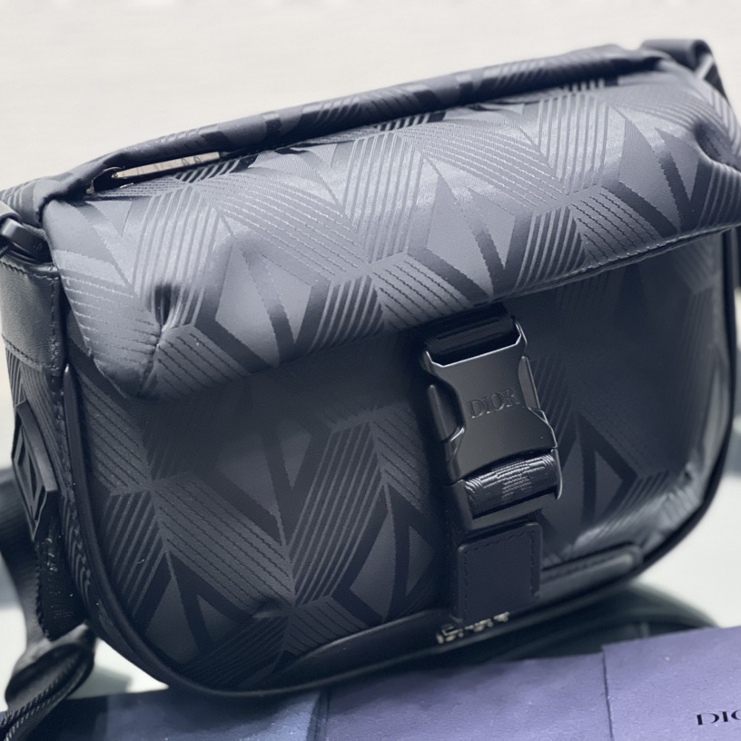 Dior Explorer Pouch With Strap - EUR FASHION