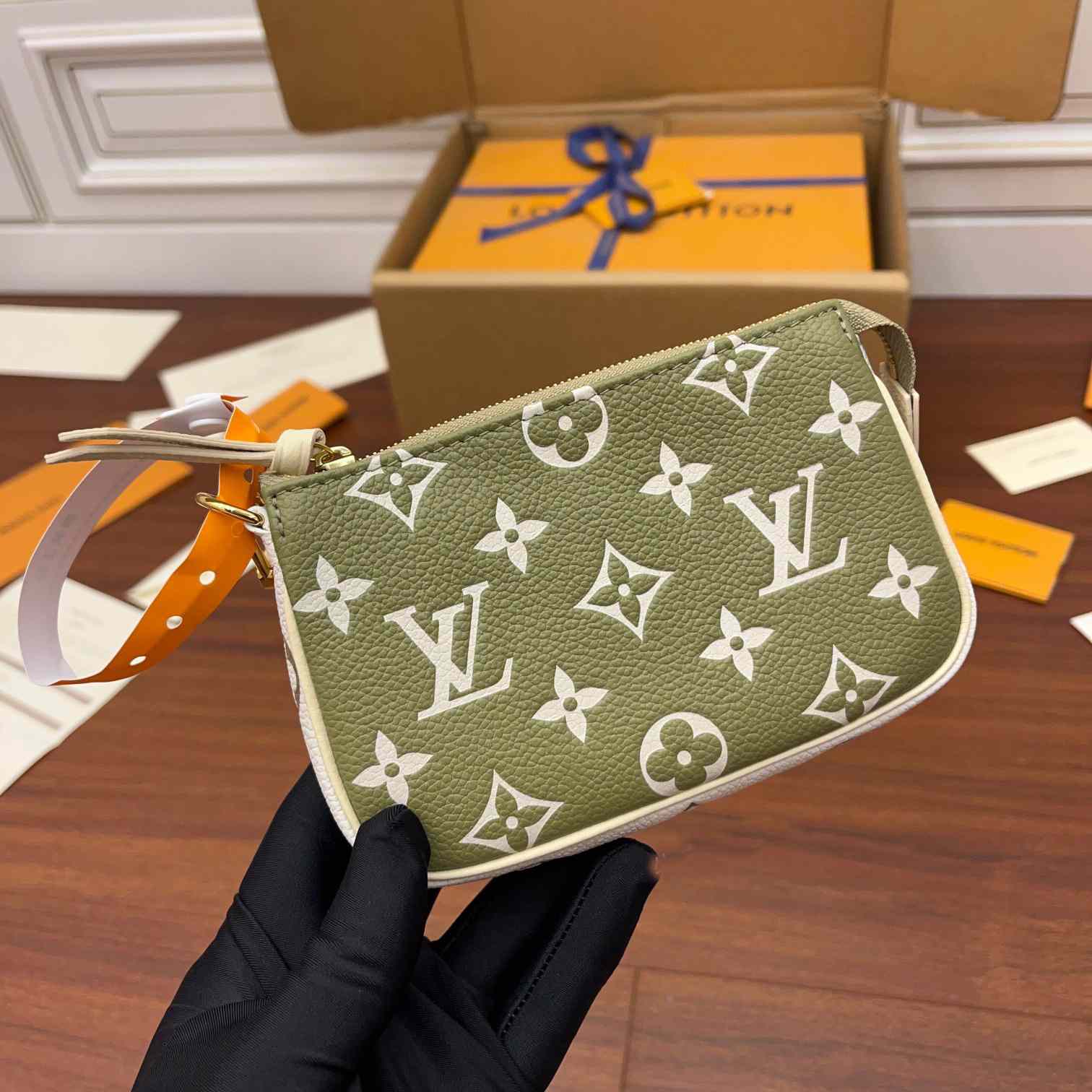 Louis Vuitton Mini Pochette Accessoires(15.5x10.5x4CM)    M81284 - EUR FASHION