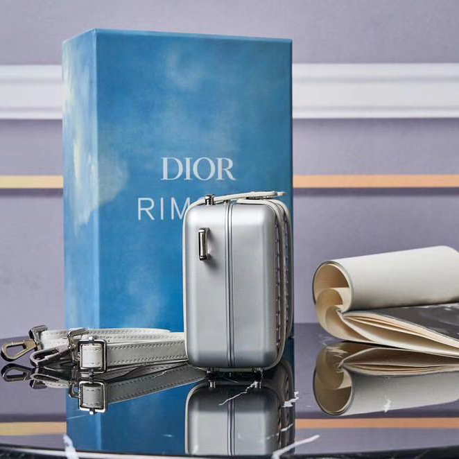 Dior And Rimowa Personal Pouch - EUR FASHION